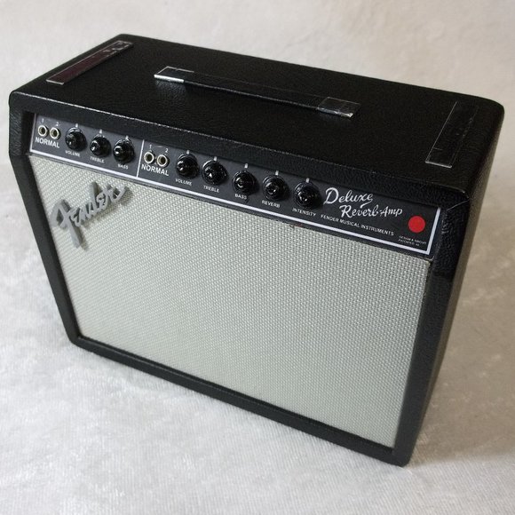Miniature Fender Deluxe Reverb Handcrafted Replica Amplifier - Picture 1 of 4